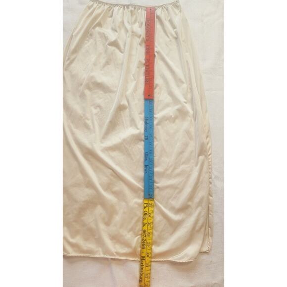Vtg Vanity Fair Silky Champagne Beige Nylon Slip Skirt Made In USA 32" Large - Picture 2 of 10